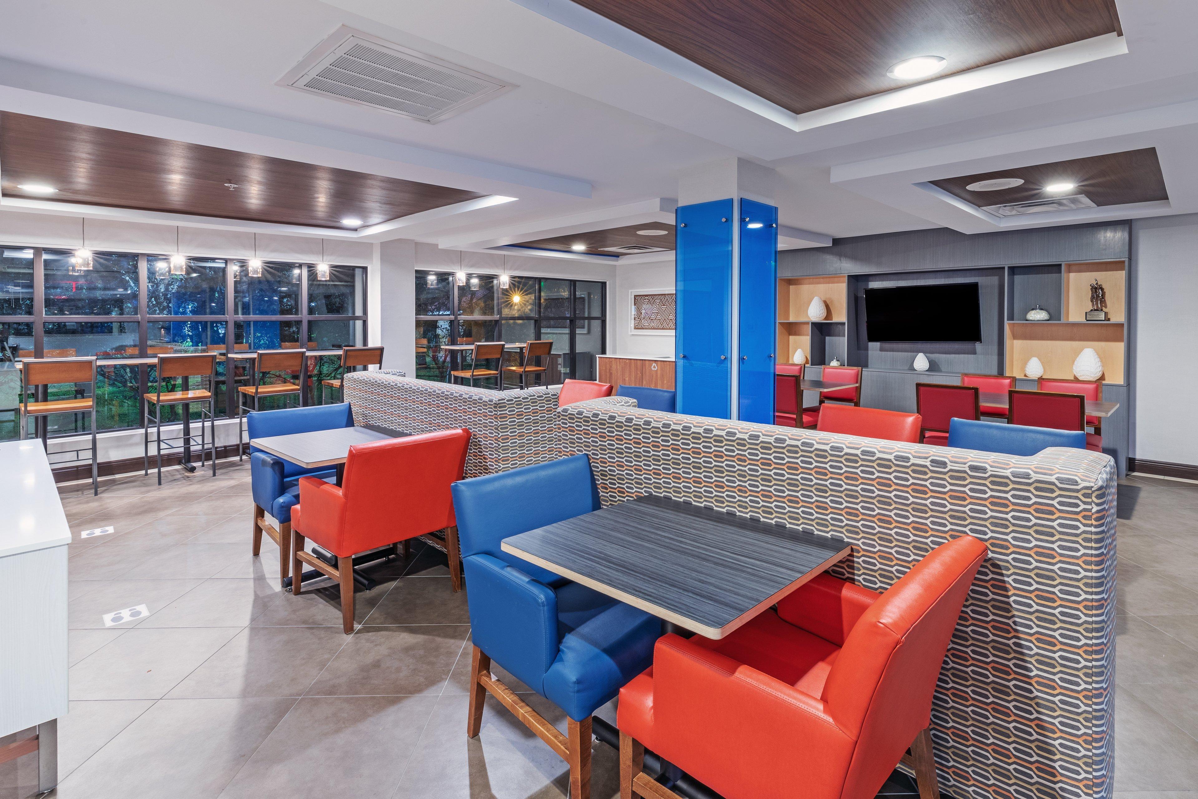 Holiday Inn Express Hotel & Suites Picayune By Ihg Exterior foto